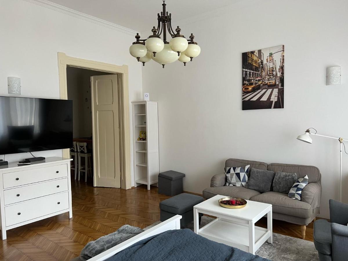 Sun City Apartment Szeged Exterior photo
